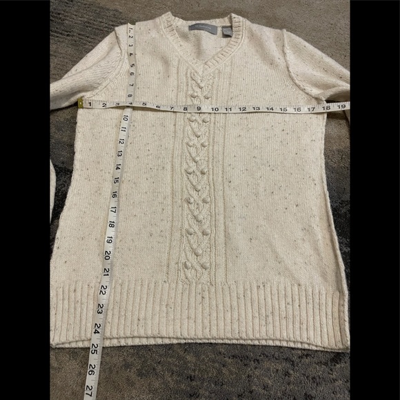 Liz Claiborne women’s V neck knit winter sweater - Picture 6 of 7